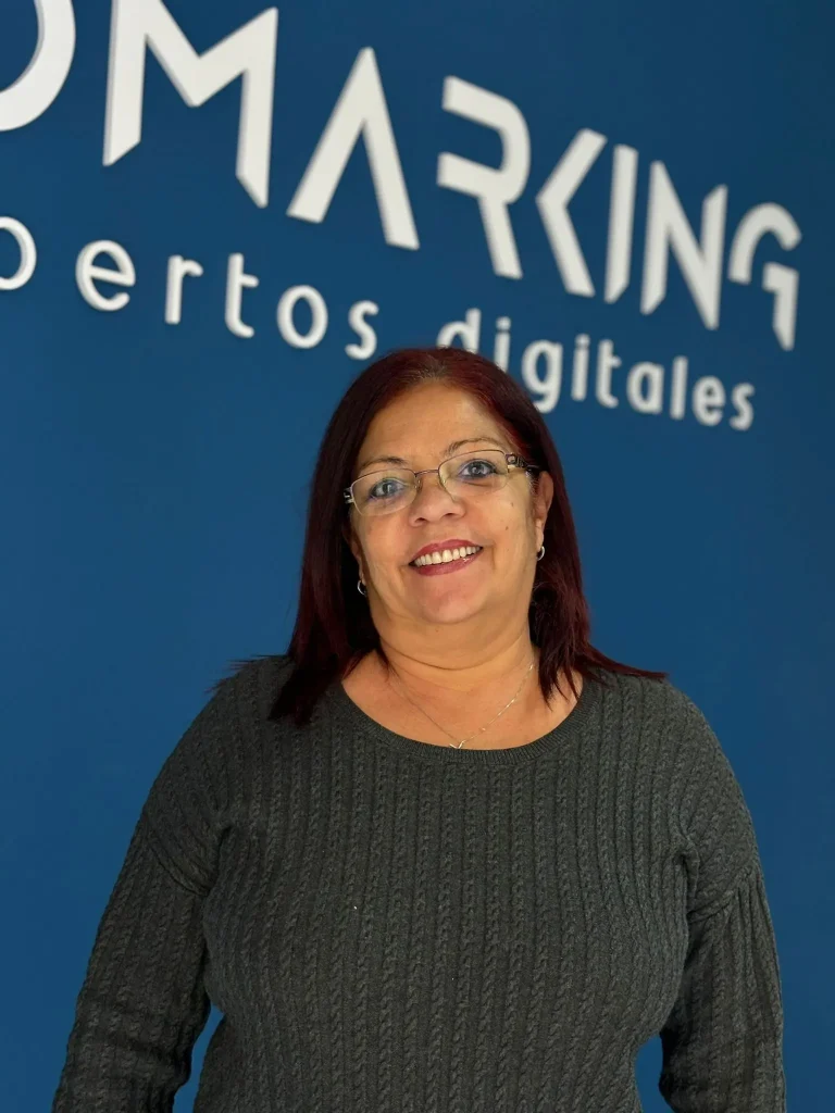 Mercedes Pazos Camejo - Comercial